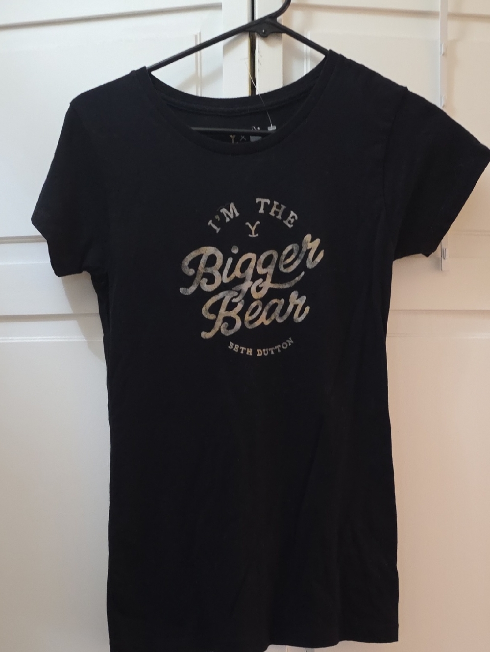 Yellowstone Beth Dutton "I'm The Bigger Bear" Graphic Tee - Size X-Small NWOT